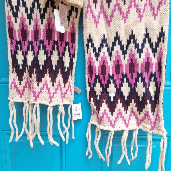 Scarf Hat Set Puff Ball Faux Fur Fringe Tassels Zig Zag Print Pink Knit Long NWT - Picture 13 of 16